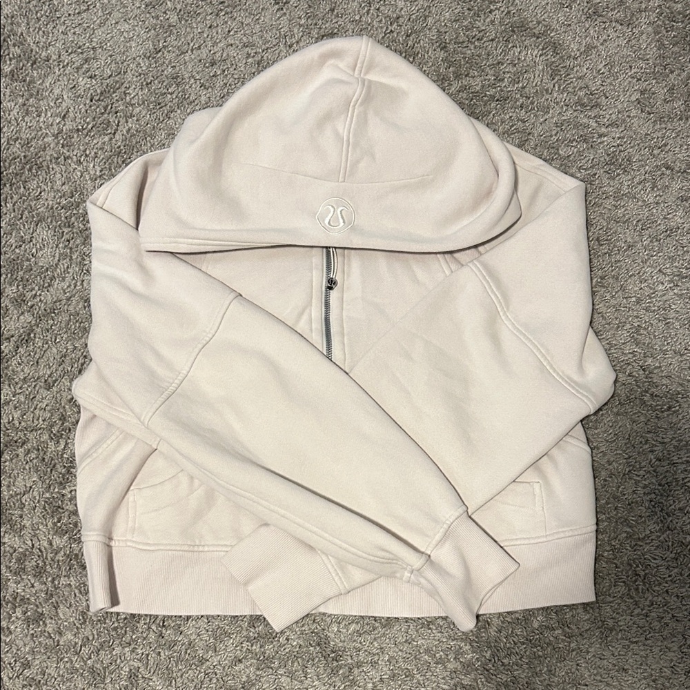 Lululemon oatmeal/cream colored oversized half zip scuba hoodie XS/S. EUC